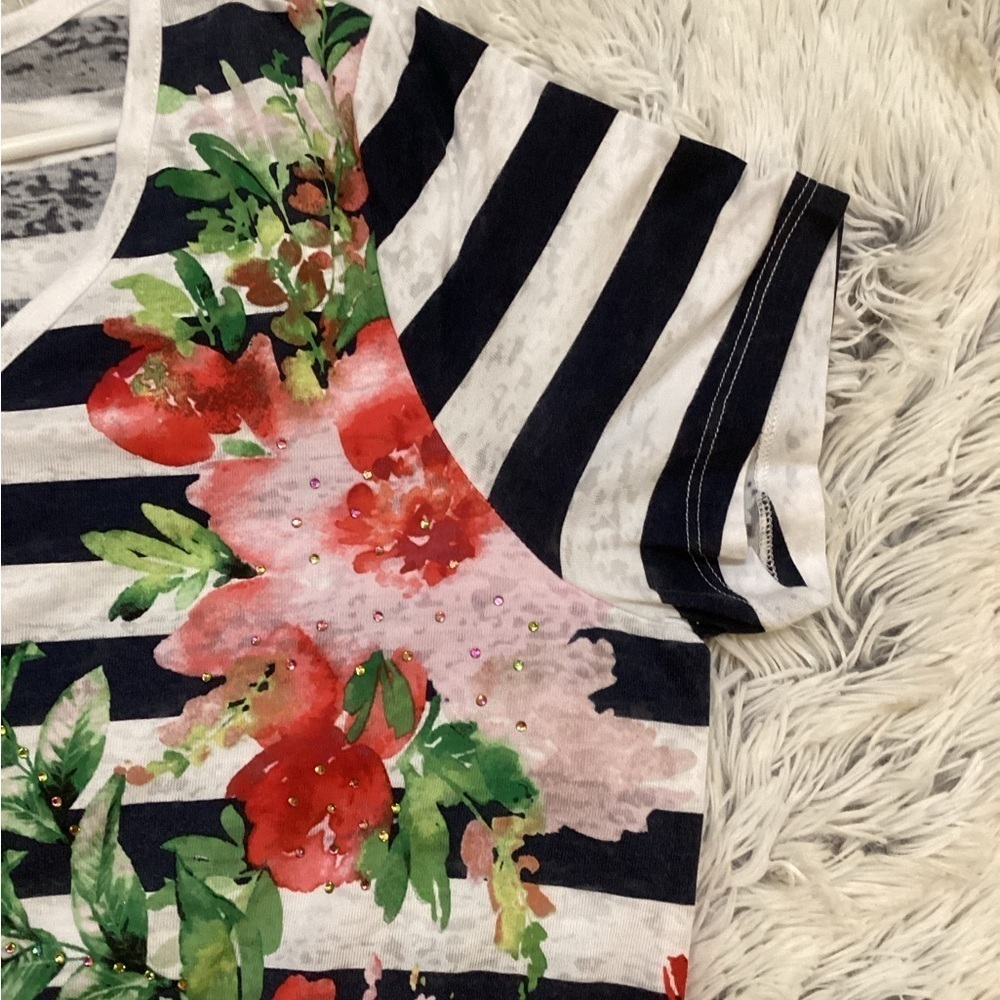DG2 Diane Gilman floral embellished burnout short sleeve tee Woman’s L - Picture 5 of 16